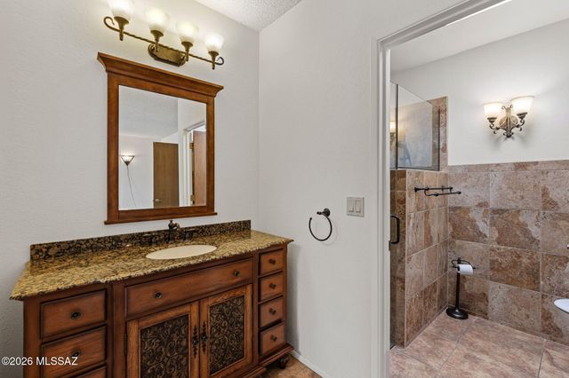 5110 N Placita Del Lazo, Tucson, AZ 85750