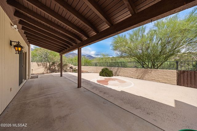 5110 N Placita Del Lazo, Tucson, AZ 85750
