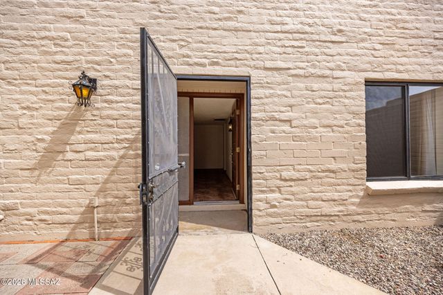 5110 N Placita Del Lazo, Tucson, AZ 85750