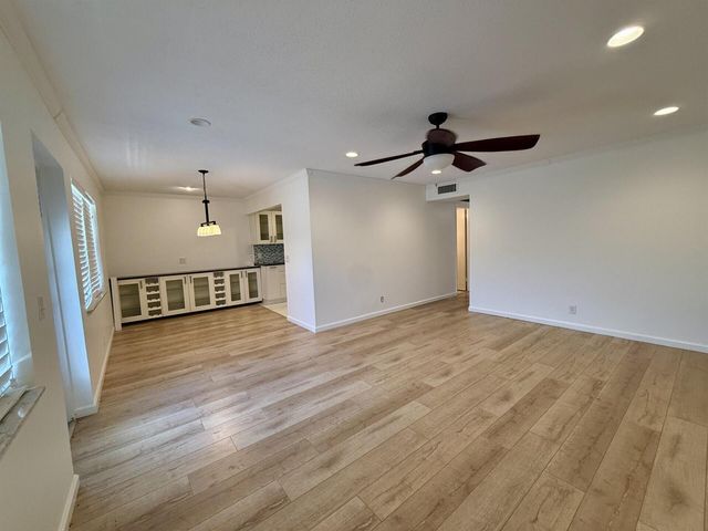 22 Somerset A 22, West Palm Beach, FL 33417