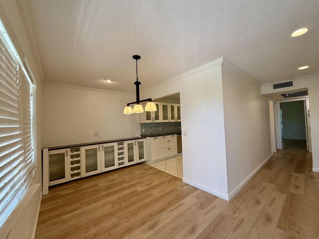 22 Somerset A 22, West Palm Beach, FL 33417