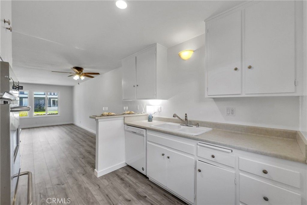 107 Lexington, Costa Mesa, CA 92626 — photo 4