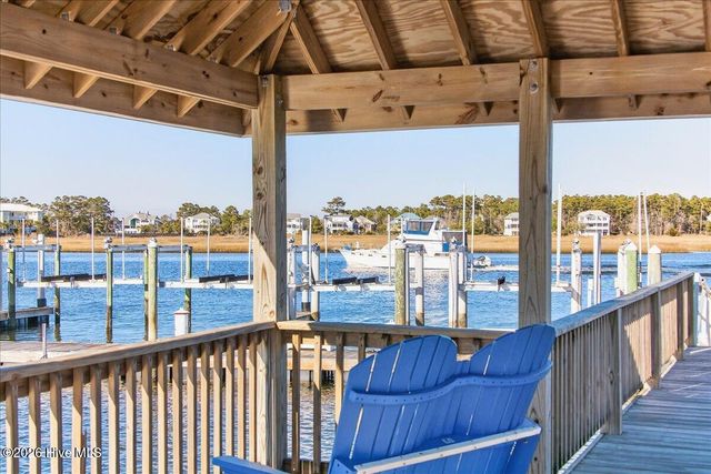 102 Lucas Cove, Oak Island, NC 28465