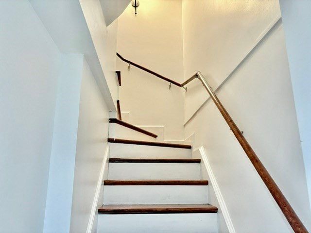 2 Mount Pleasant Pl 1, Boston, MA 02119