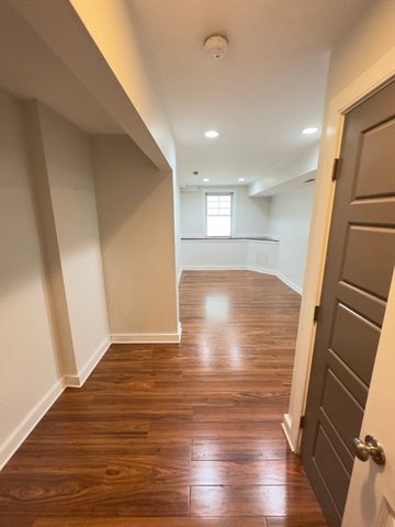 2 Mount Pleasant Pl 1, Boston, MA 02119