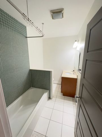 2 Mount Pleasant Pl 1, Boston, MA 02119