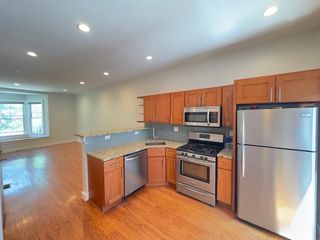 2 Mount Pleasant Pl 1, Boston, MA 02119