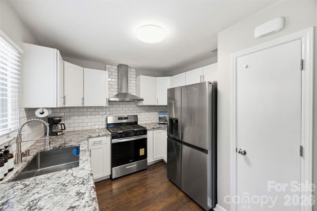 9524 Rainbow Forest Drive, Charlotte, NC 28277