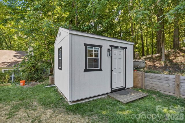 9524 Rainbow Forest Drive, Charlotte, NC 28277