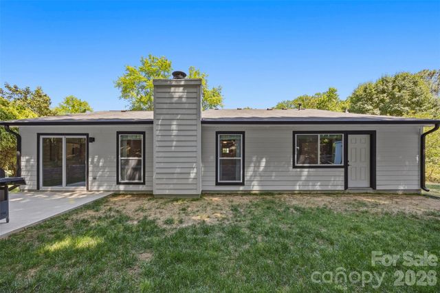9524 Rainbow Forest Drive, Charlotte, NC 28277