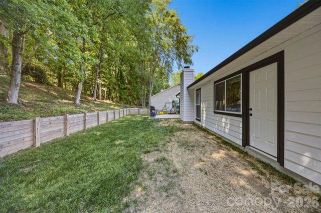 9524 Rainbow Forest Drive, Charlotte, NC 28277