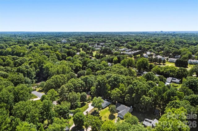 9524 Rainbow Forest Drive, Charlotte, NC 28277