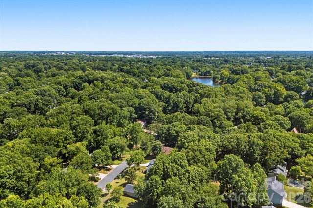 9524 Rainbow Forest Drive, Charlotte, NC 28277
