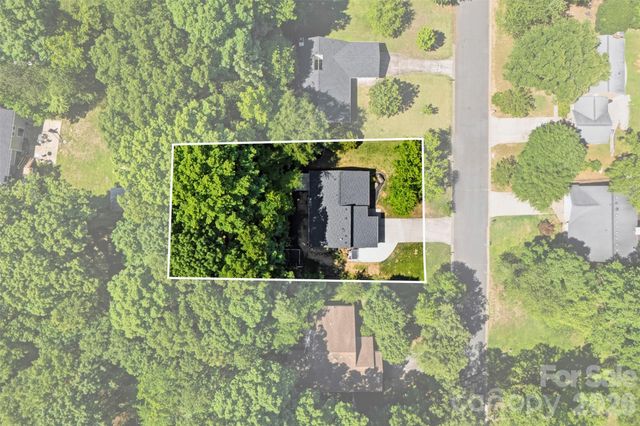 9524 Rainbow Forest Drive, Charlotte, NC 28277