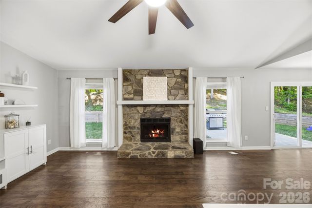 9524 Rainbow Forest Drive, Charlotte, NC 28277