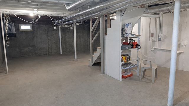 22 Walnut St, Revere, MA 02151