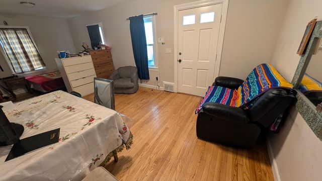 22 Walnut St, Revere, MA 02151