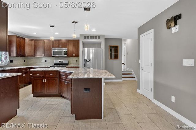 3566 South Boulevard, Bloomfield Hills, MI 48304