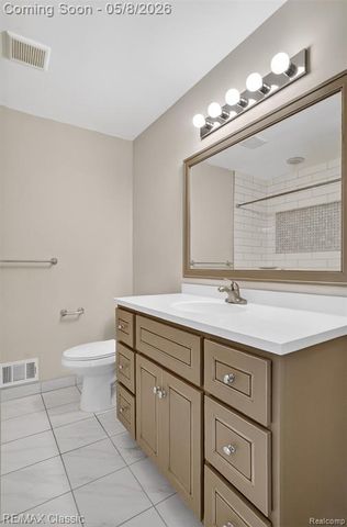 3566 South Boulevard, Bloomfield Hills, MI 48304