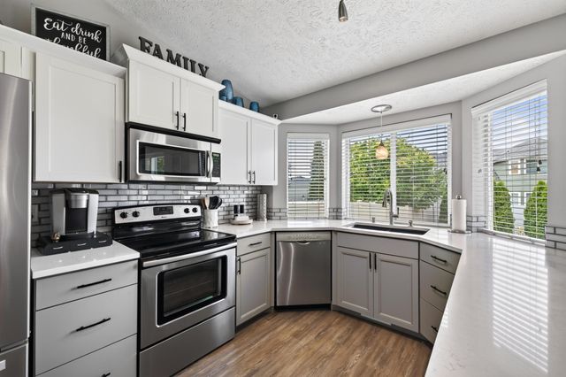 914 N Homestead Dr, Liberty Lake, WA 99019