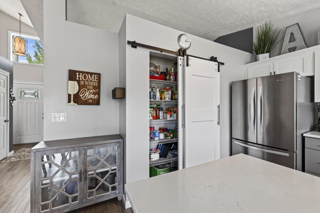914 N Homestead Dr, Liberty Lake, WA 99019