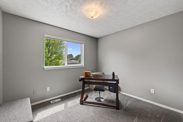 914 N Homestead Dr, Liberty Lake, WA 99019