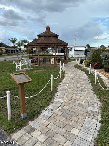 3130 Mercury LN, North Fort Myers, FL 33903