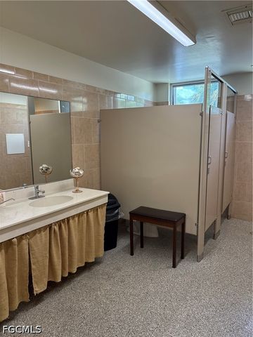 3130 Mercury LN, North Fort Myers, FL 33903