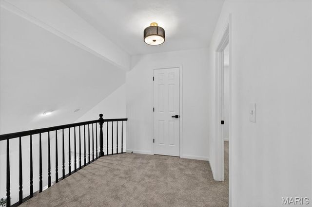 5039 Amber Place Drive, St Louis, MO 63128