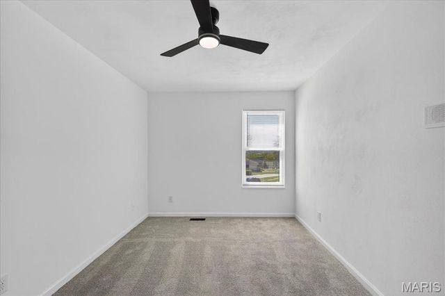 5039 Amber Place Drive, St Louis, MO 63128