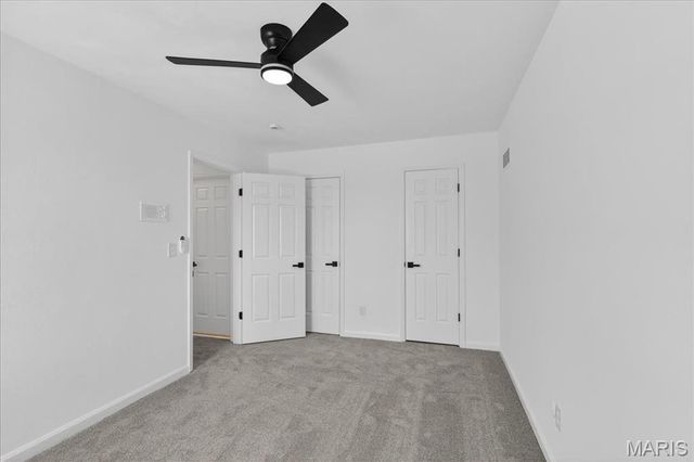 5039 Amber Place Drive, St Louis, MO 63128