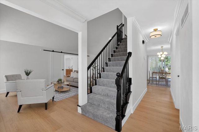 5039 Amber Place Drive, St Louis, MO 63128
