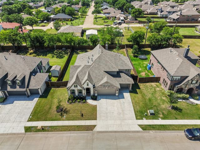 1114 Wrenwood Drive, Justin, TX 76247