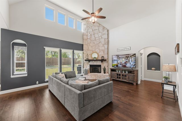 1114 Wrenwood Drive, Justin, TX 76247