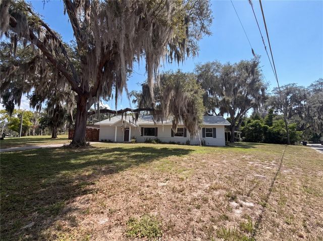 900 OAK DRIVE, Leesburg, FL 34748