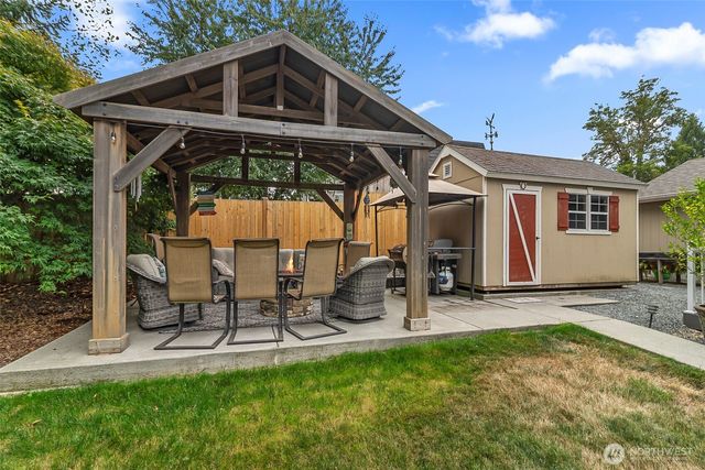 6103 77th Avenue NE, Marysville, WA 98270