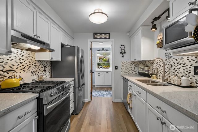 6103 77th Avenue NE, Marysville, WA 98270