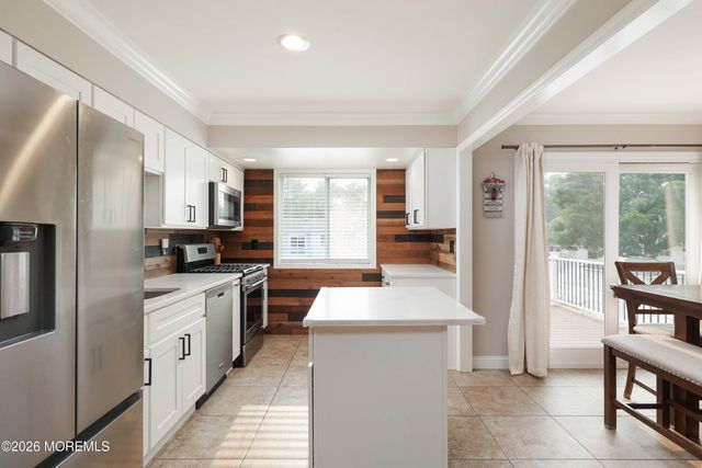 22 Lawrence Street, Jackson, NJ 08527