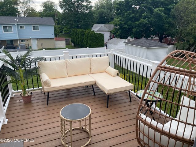 22 Lawrence Street, Jackson, NJ 08527