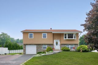 22 Lawrence Street, Jackson, NJ 08527