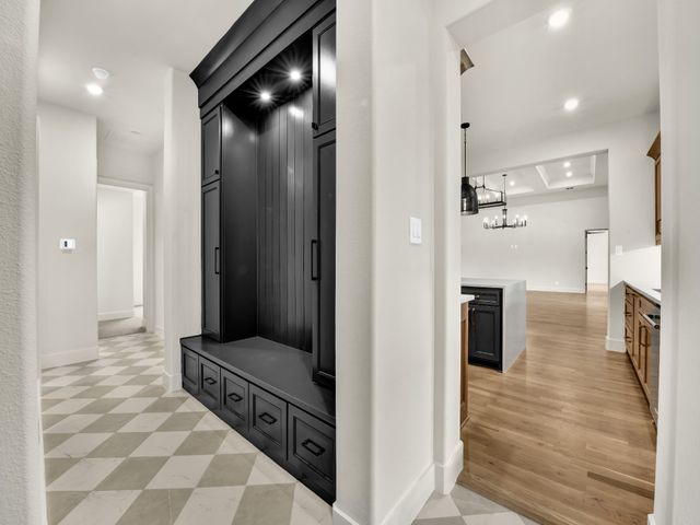 332 Tiara Trail, Fort Worth, TX 76108