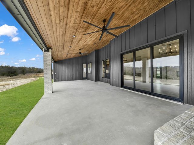 332 Tiara Trail, Fort Worth, TX 76108