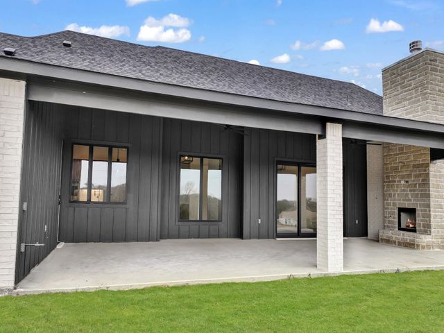 332 Tiara Trail, Fort Worth, TX 76108