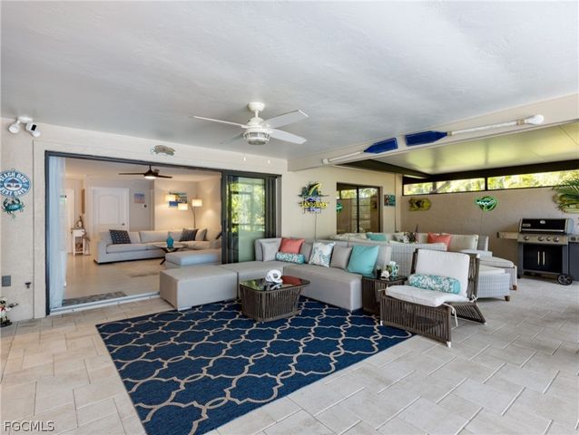 7337 Lake DR, Fort Myers, FL 33908