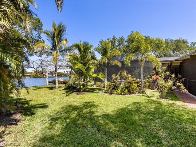 7337 Lake DR, Fort Myers, FL 33908