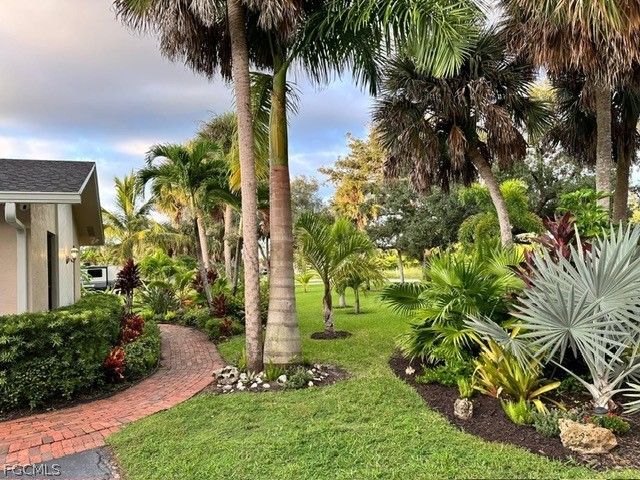 7337 Lake DR, Fort Myers, FL 33908