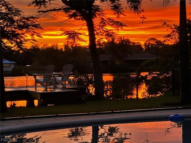 7337 Lake DR, Fort Myers, FL 33908