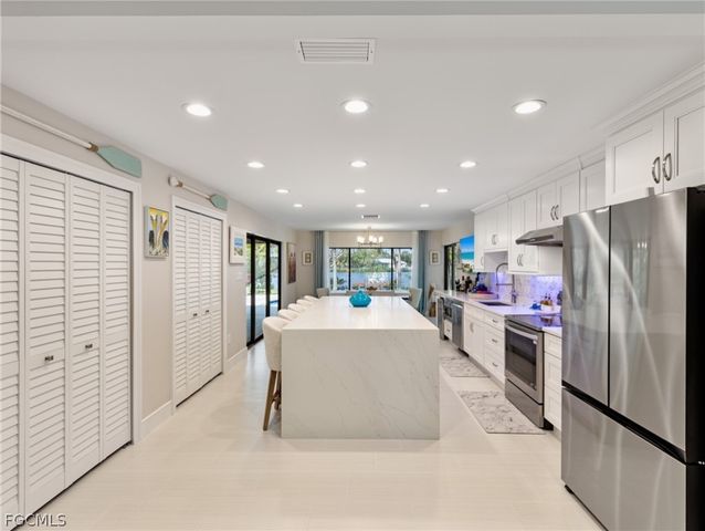 7337 Lake DR, Fort Myers, FL 33908