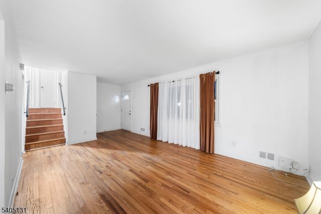 220 Haven Ave, Scotch Plains Twp., NJ 07076