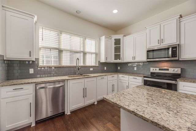 214 Lanyard Drive, Lewisville, TX 75057